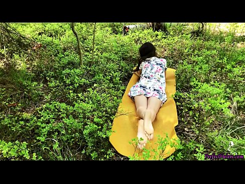 ❤️ په ټینډر کې اجنبی زما بلی مشت زنی کوي او په ځنګل کې په جوش سره ټوکې کوي ❤️  په فحش ps.pornado-co.ru