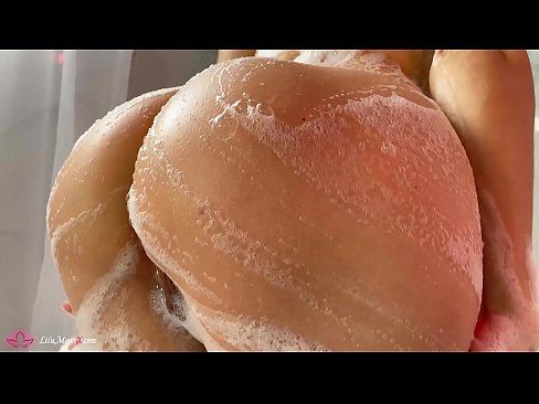 ❤️ Brunette په شاور کې د شدید orgasm لپاره د وایبرټر سره بلی مشت زنی کوي ❤️  په فحش ps.pornado-co.ru